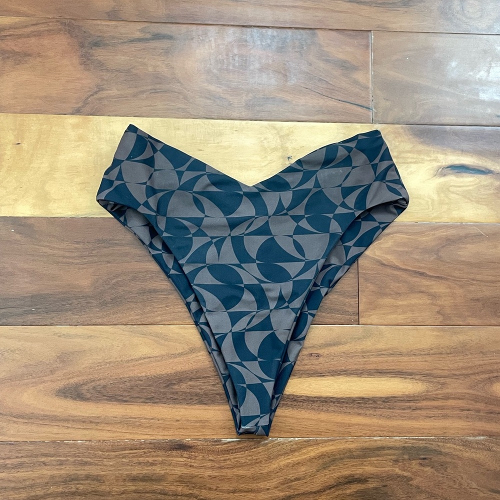skatie swim bottoms